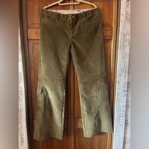 Athleta women’s tan low rise corduroy pants size 14 in excellent used condition